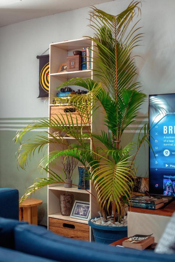 Palm Springs Bed & Breakfast Bed and Breakfast Limbe Buitenkant foto