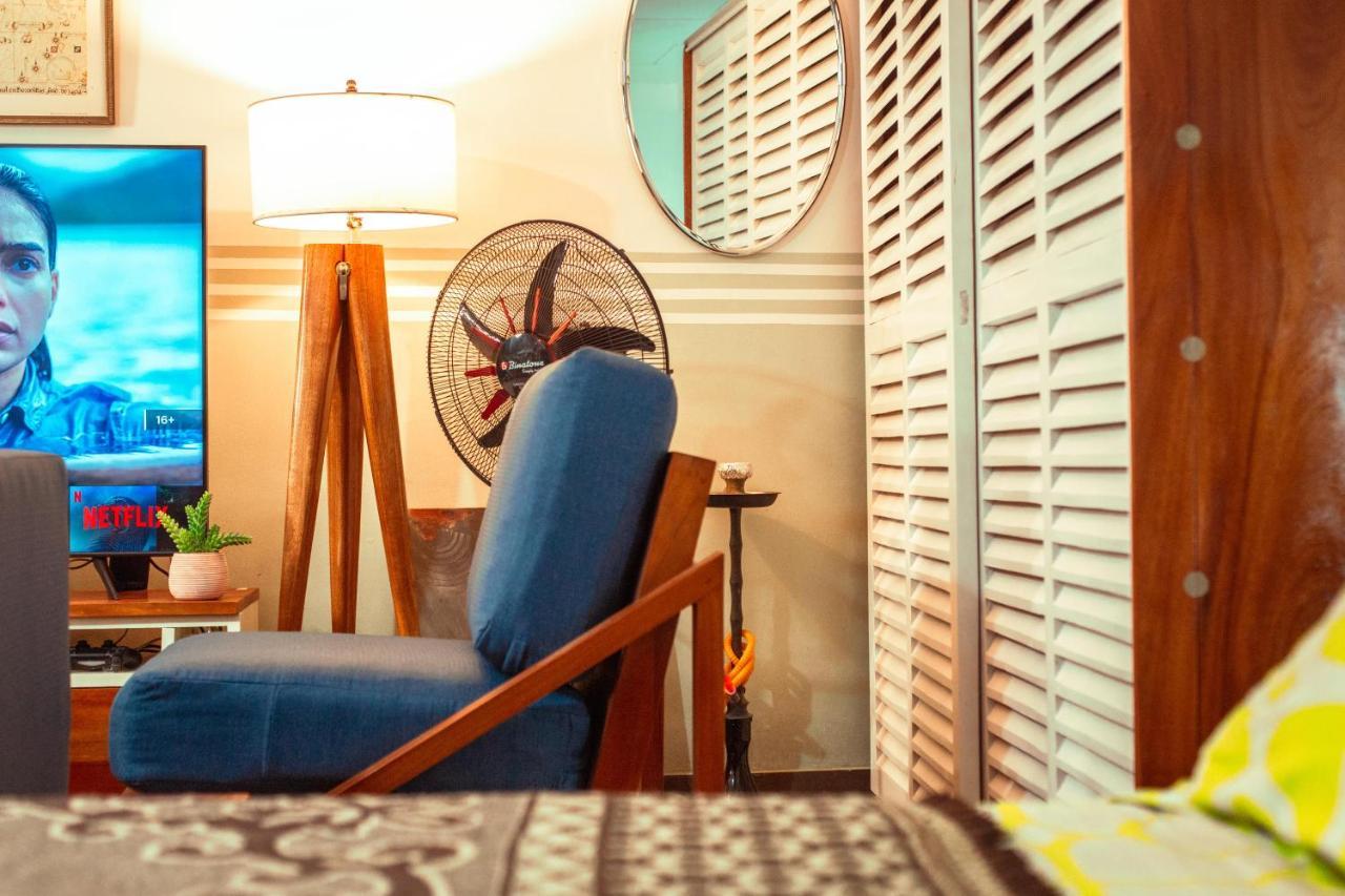 Palm Springs Bed & Breakfast Bed and Breakfast Limbe Buitenkant foto